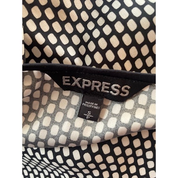 Express Size Small Sleeveless Blouse White & Black Geometric Pattern - Picture 4 of 5